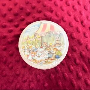 80s Vintage Royal Doulton The Wedding China Trinket Box Brambly Hedge Collection